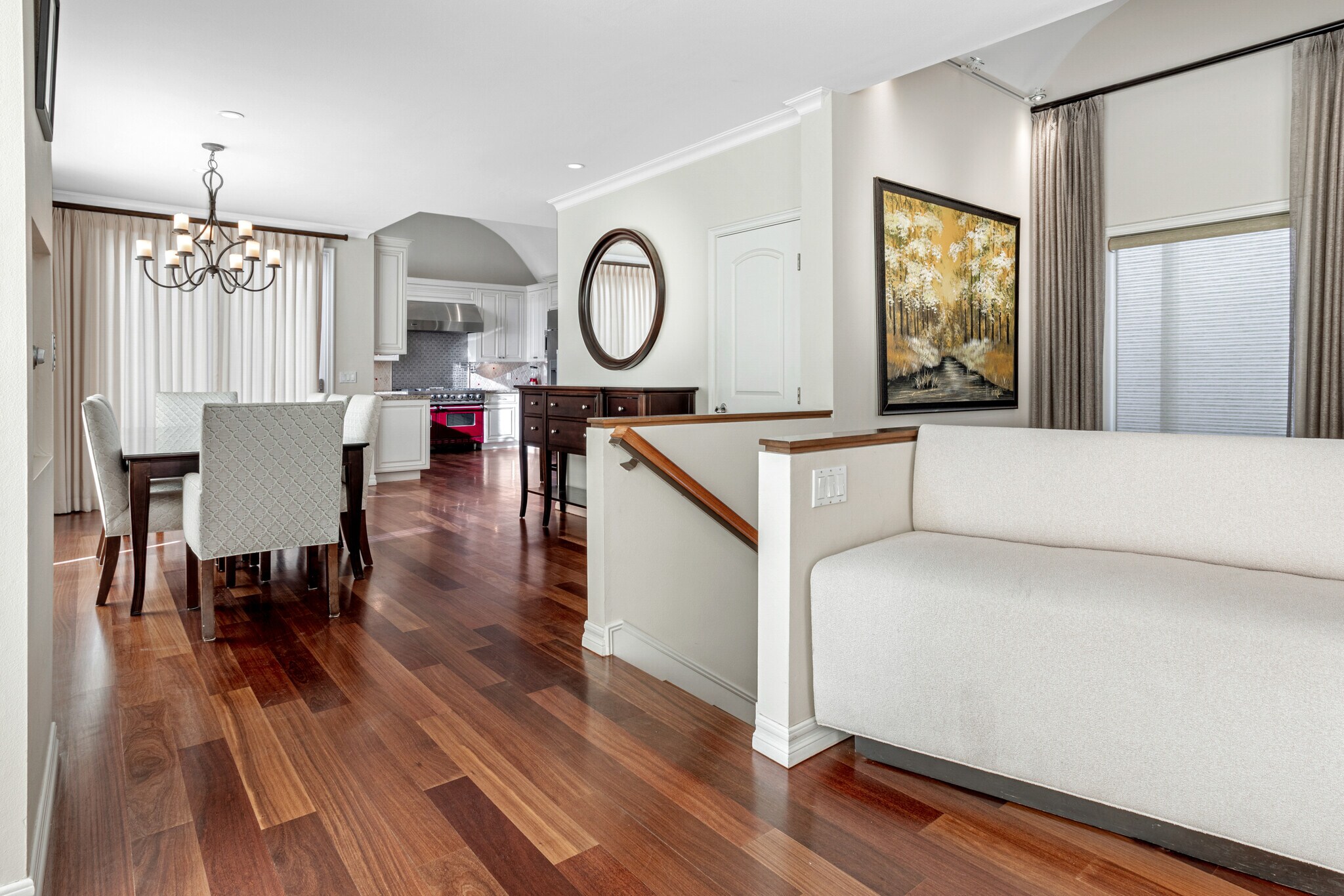 Building Photo - 318 26th St