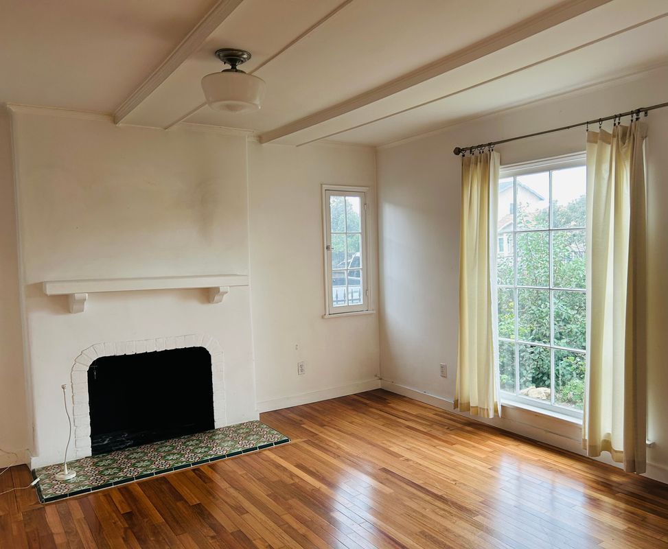 Building Photo - 2834 Denby Ave