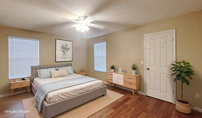 Building Photo - 831 Horseshoe Falls Dr