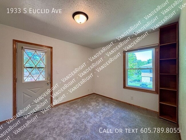 Building Photo - 1933 S Euclid Ave