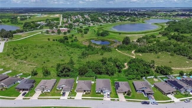 Building Photo - 525 Ridges Dr