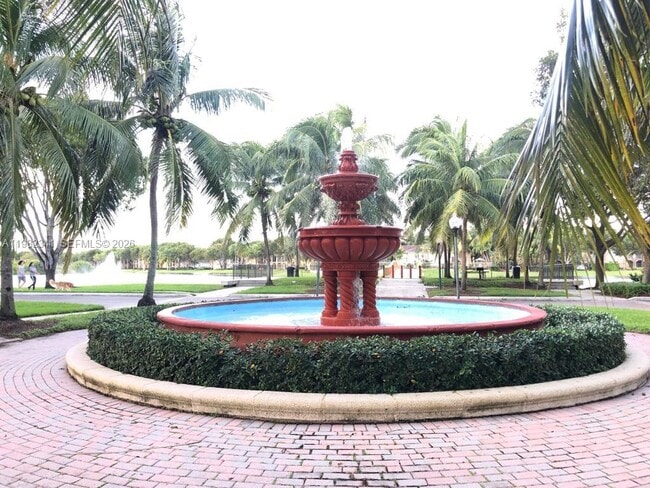 Building Photo - 2544 Centergate Dr