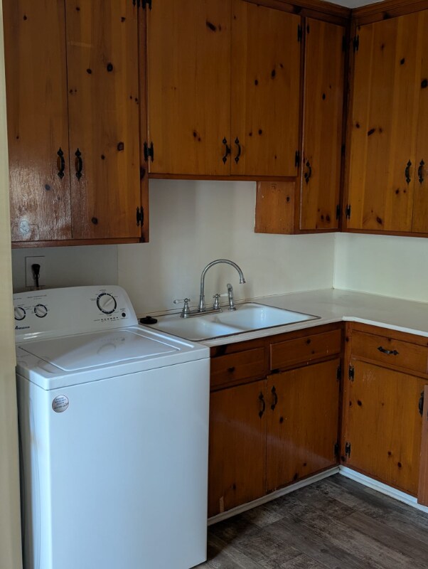 Building Photo - 2211 Morehead Ave