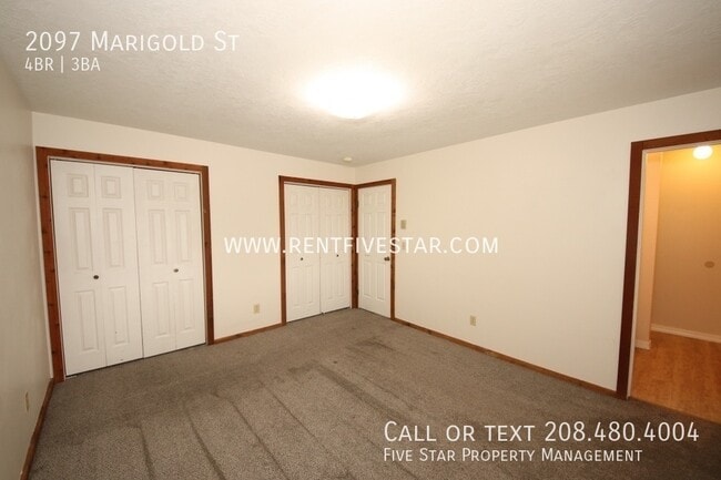 Building Photo - 2097 Marigold St