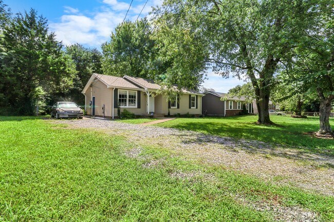 Building Photo - 1497 Craig Dr
