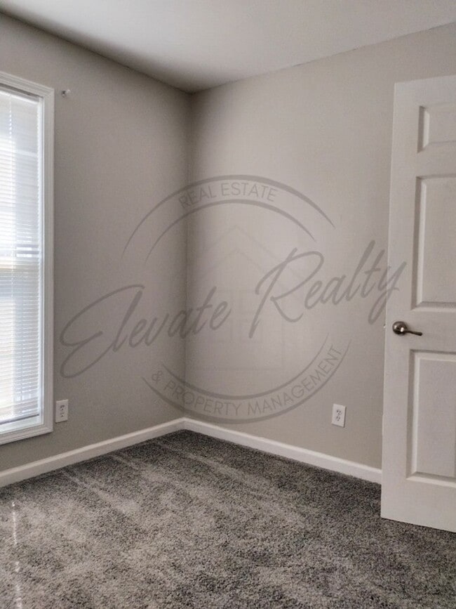 Building Photo - ON SPECIAL! THIS PROPERTY HAS A 1/2 OFF TH...