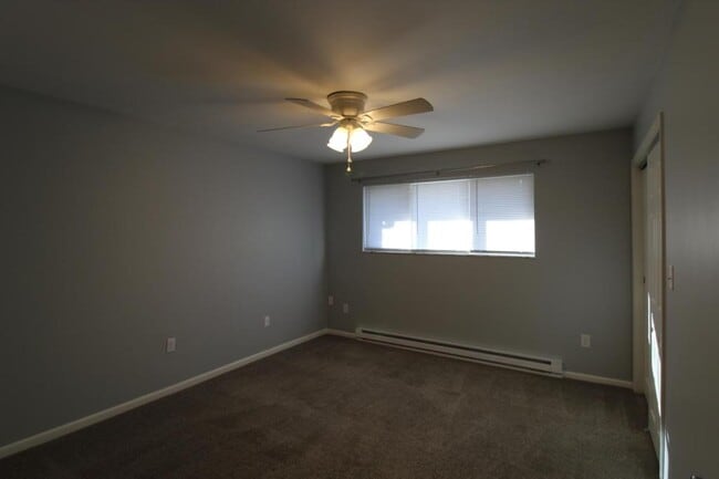 Building Photo - 708 N Main St