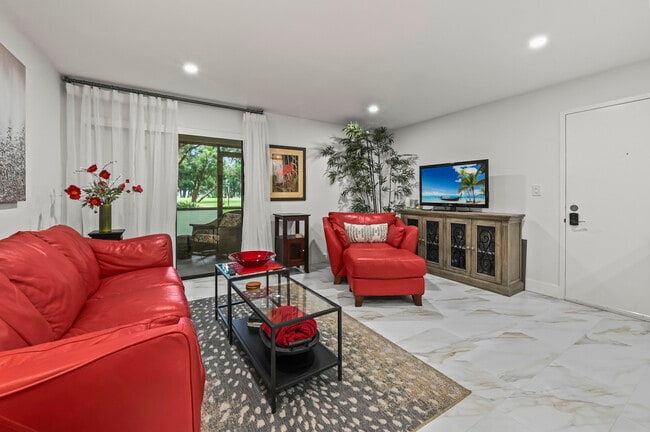 Building Photo - 15449 Lakes of Delray Blvd