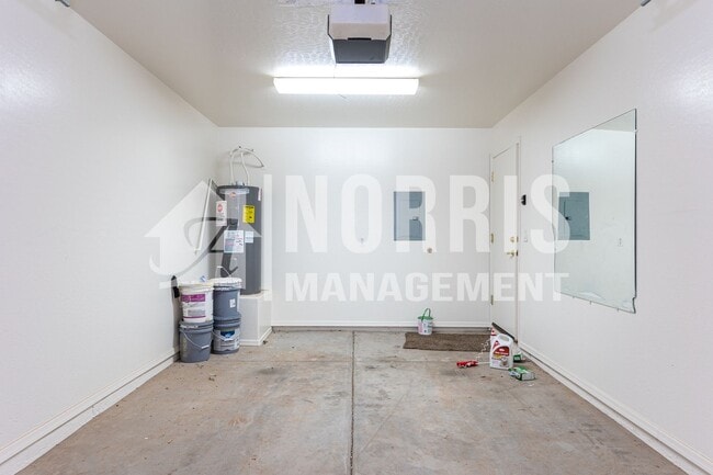 Building Photo - 13971 S Rosemont Rd