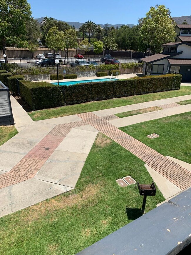 Building Photo - 2BD / 2BA Condo in Cedar Creek