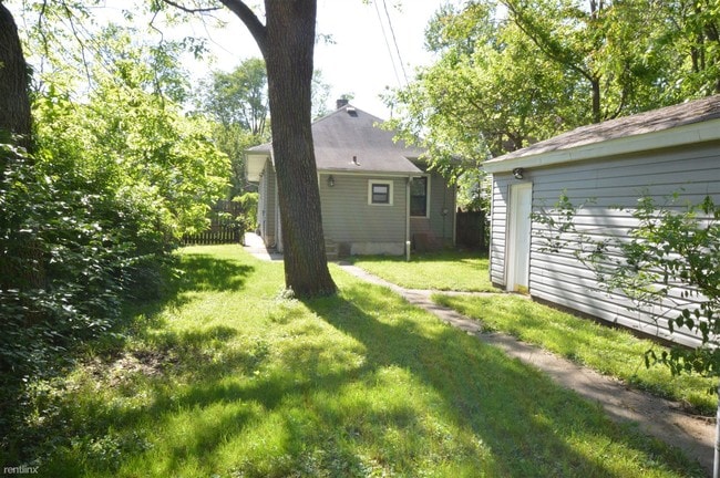 Building Photo - 3 br, 1 bath House - 3 Bedroom Near Butler