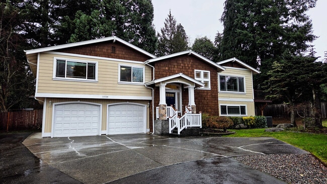 Building Photo - 11734 82nd Ave NE