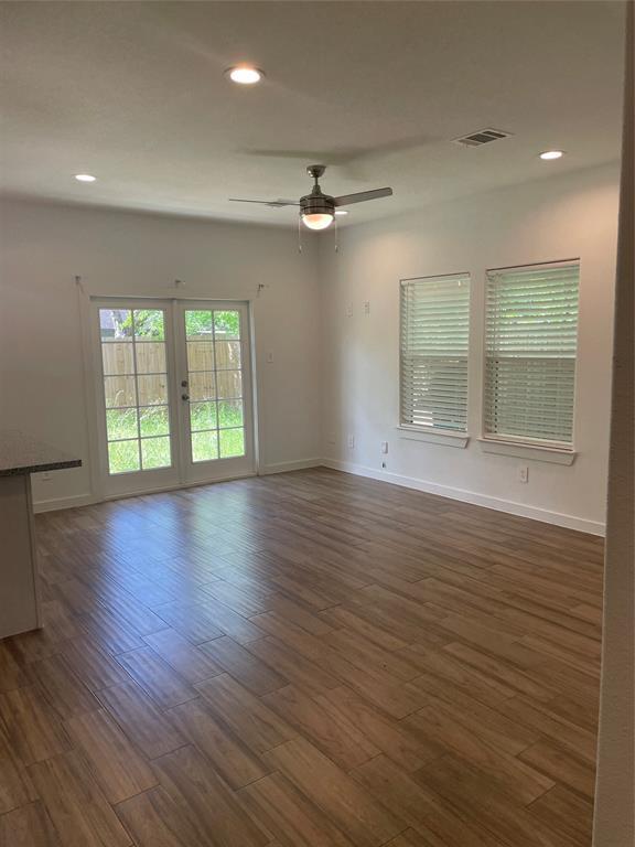 Building Photo - 5314 Longmeadow St