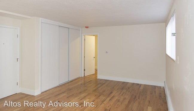 Building Photo - 1258 N Marion St