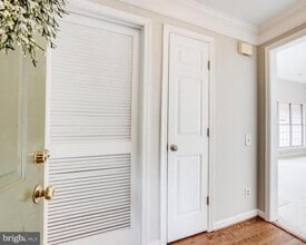 Building Photo - 2830 Emma Lee St