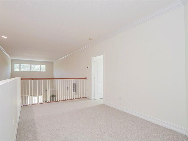 Building Photo - 1825 Bridgepointe Cir