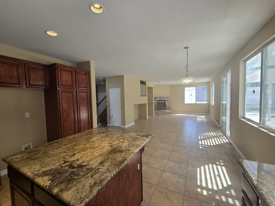 Building Photo - 2382 MacBeth Ave