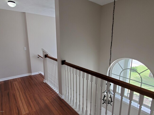 Building Photo - 3416 Harrison Ave