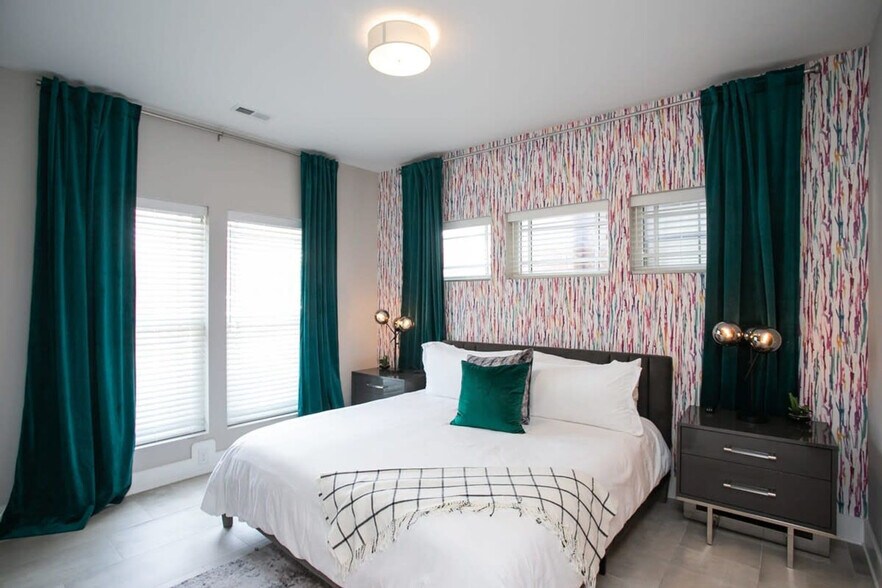 Building Photo - 709 26th Ave N