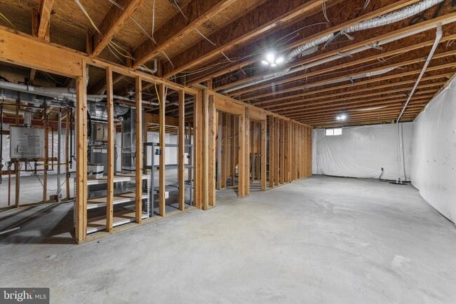 Building Photo - 116 Desales Dr