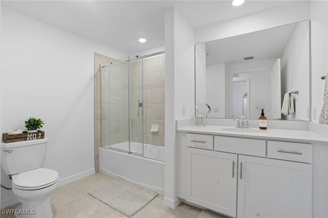 Building Photo - 5667 Melbourne Ct