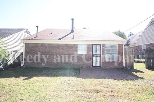 Building Photo - 9298 Charly Hill Ln