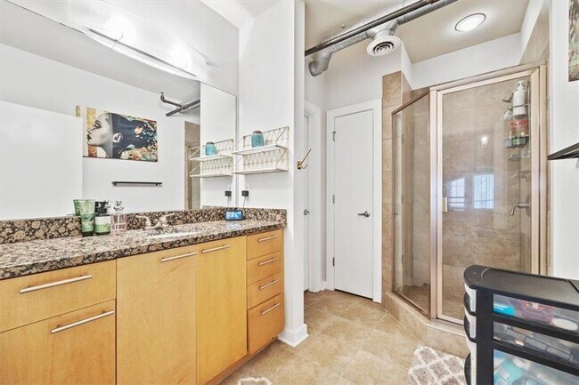 Building Photo - 265 18th St NW