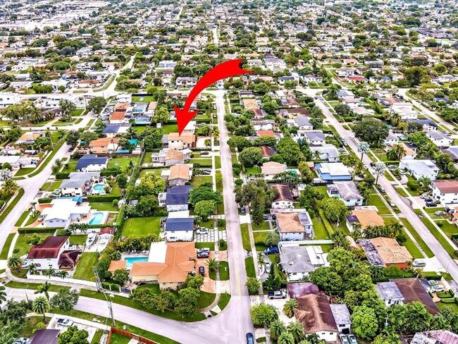 Building Photo - 8020 SW 19th St