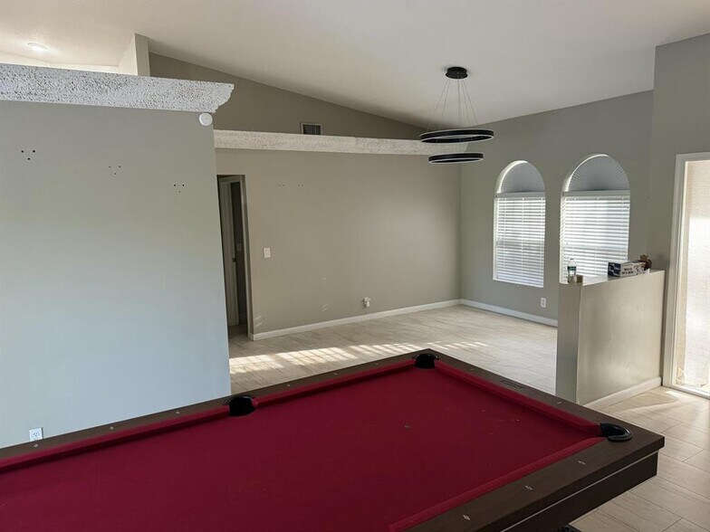 Building Photo - 4863 Chardonnay Dr