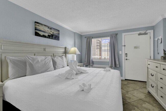 Building Photo - 2001 S Ocean Blvd