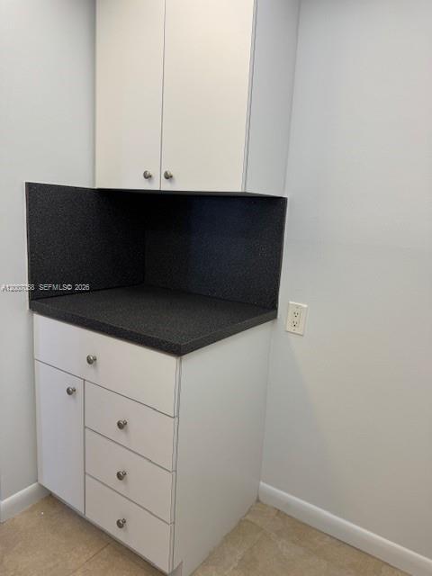 Building Photo - 2425 NE 135th St