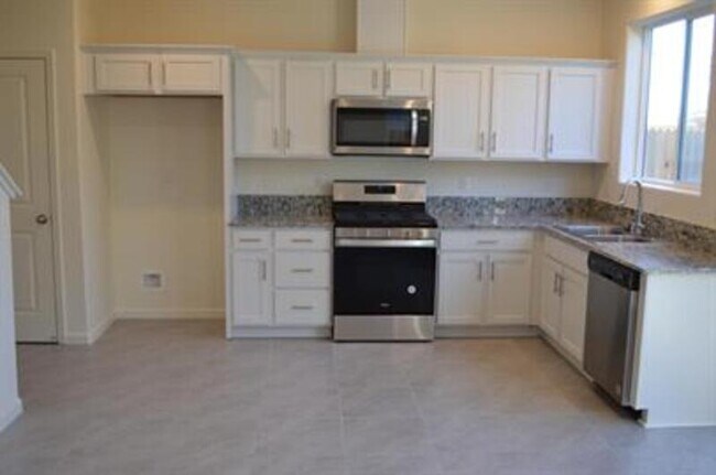Building Photo - 389 Shafer Ave