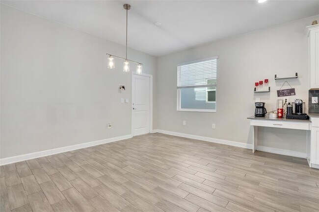 Building Photo - 11145 Lore Wy