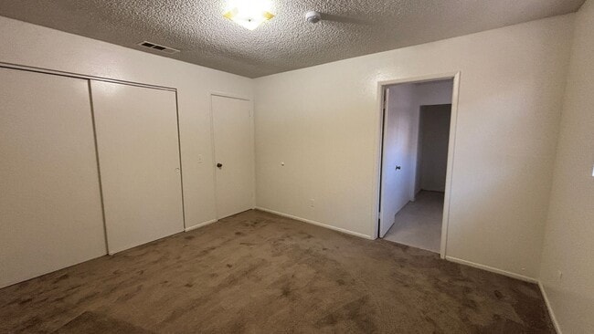 Building Photo - 410 N Taylor St