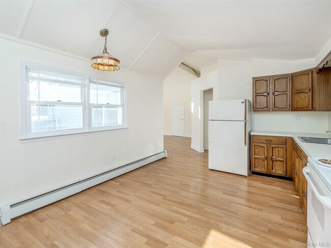 Building Photo - 12 Rams Hill