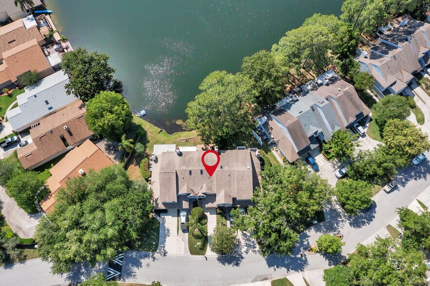 Building Photo - 11330 Lake Mandarin Cir E