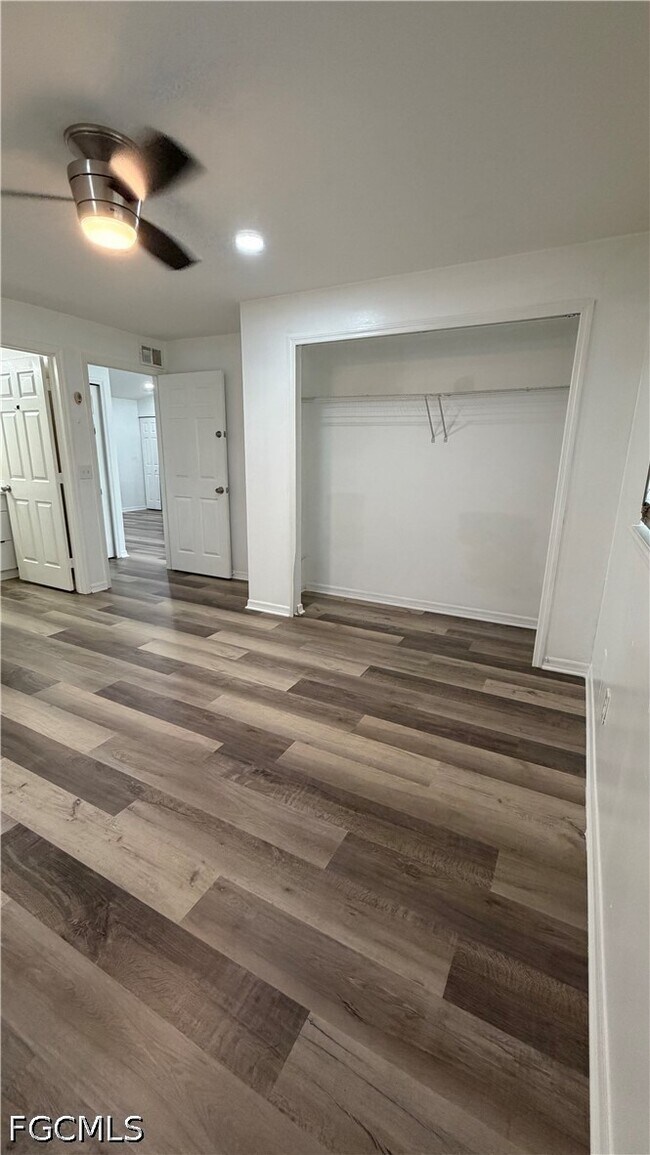 Building Photo - 5046 Locke Ln