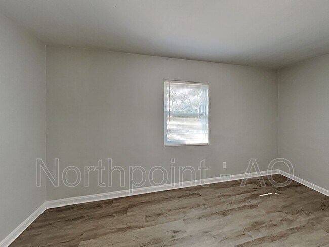 Building Photo - 5217 Ortega Forest Dr