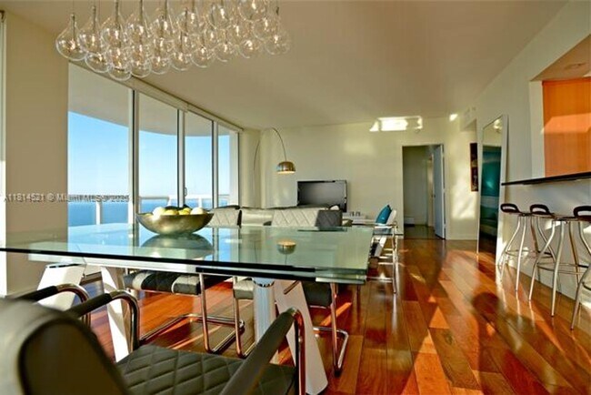 Building Photo - 6365 Collins Ave