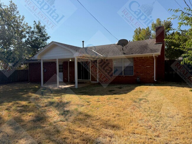Building Photo - 4605 NW 60th St