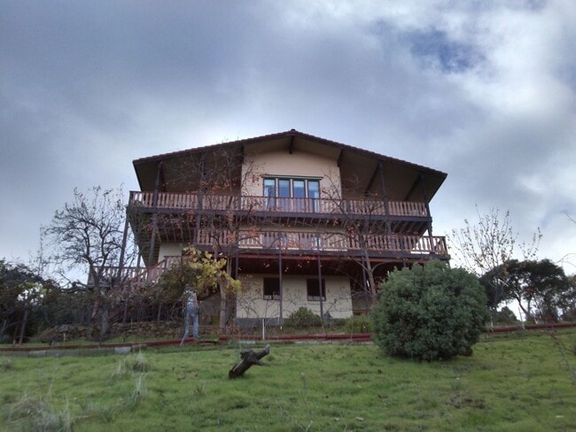 Building Photo - 7548 Evergreen Dr