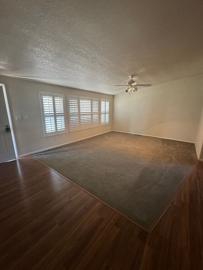 Building Photo - 4 Bed / 2 Bath Country Home – Solar + Move-In Ready