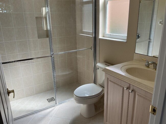 Building Photo - 9329 Via Grande W