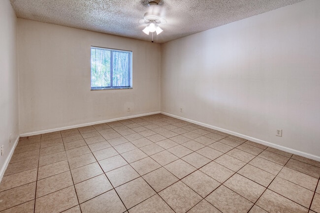 Building Photo - 809 N Federal Hwy