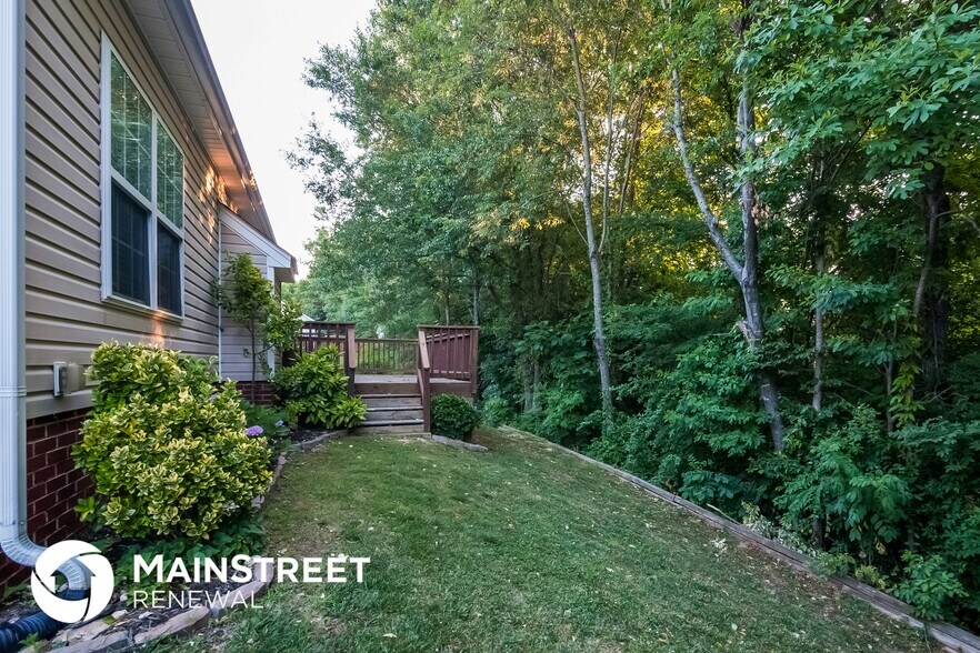 Building Photo - 2873 Island Point Dr NW