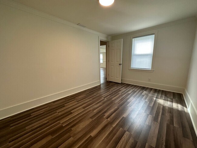 Building Photo - 1814 Newark Ave