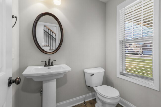 Building Photo - 1176 Elizabeth Ln