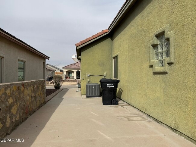 Building Photo - 13136 Freshford