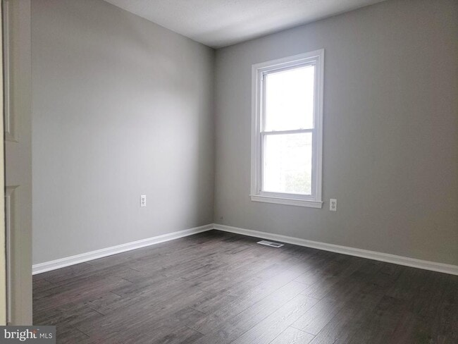 Building Photo - 7370 Stream Way