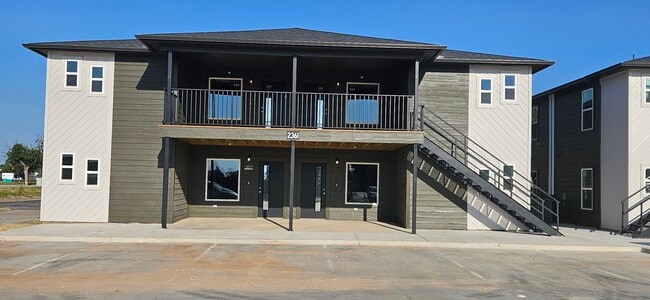 Building Photo - 2331 N Thompkins Ave